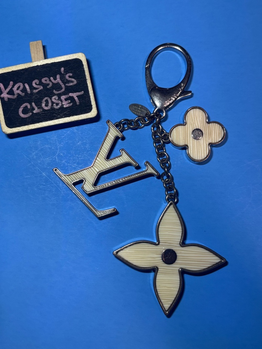 💯 Authentic Louis Vuitton Fleur de Epi Bag Charm